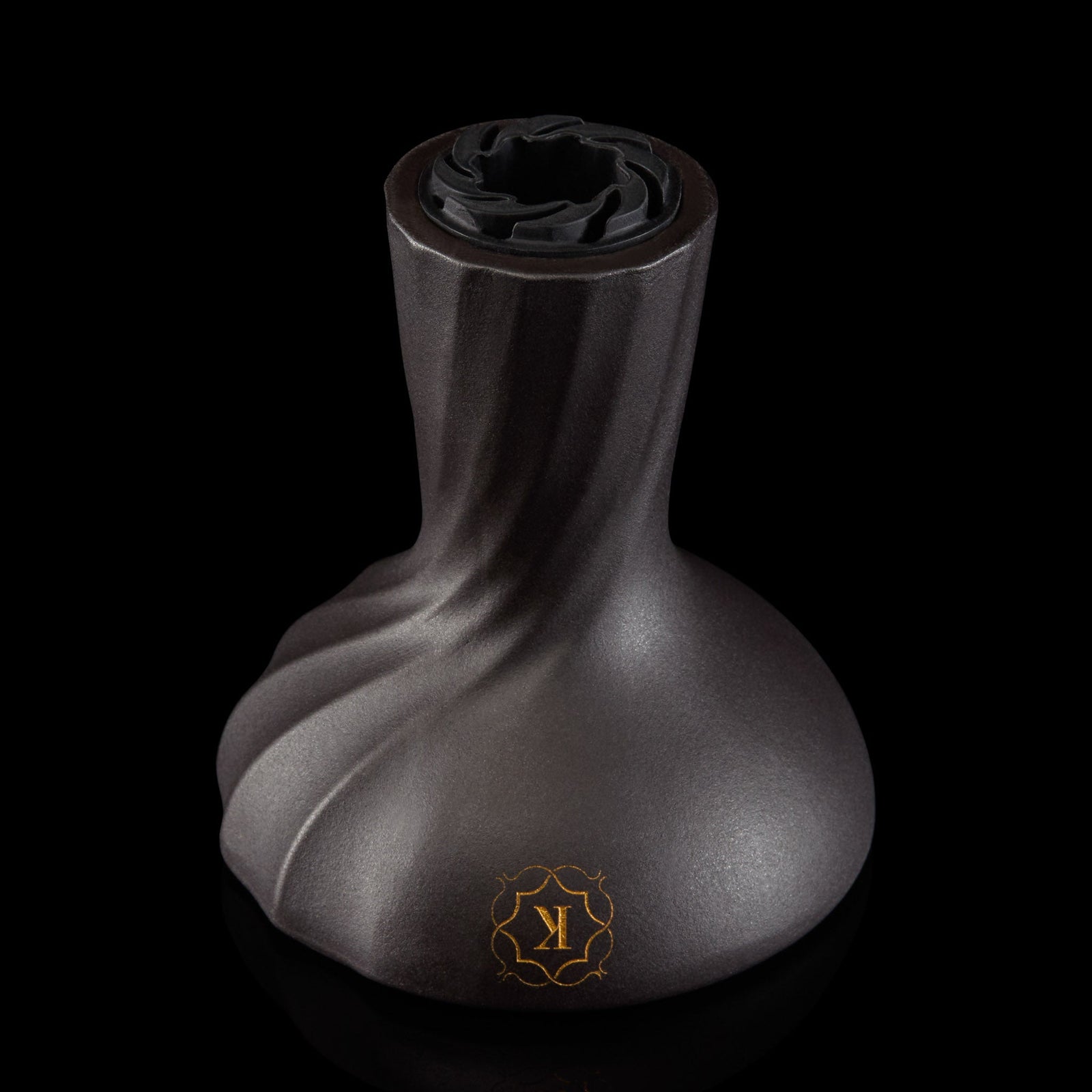Kaloud Samsaris Kore Dao Black Clay Hookah Bowl - tall, underside with grommet